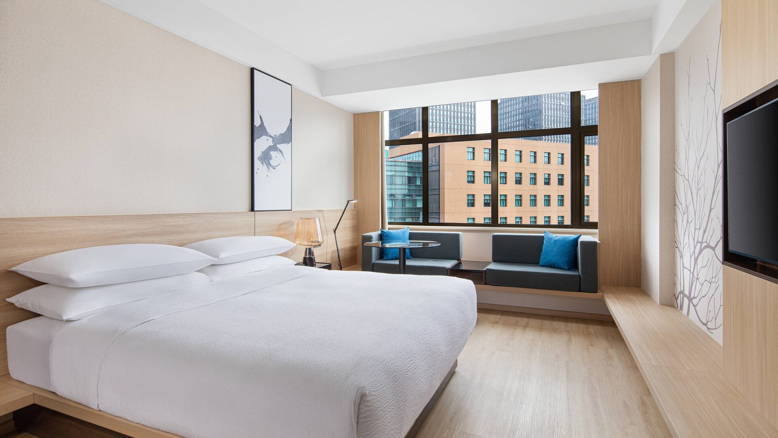 غرفة بسرير كينغ مع جلسة عند النافذة، Fairfield by Marriott Shanghai Pudong Central