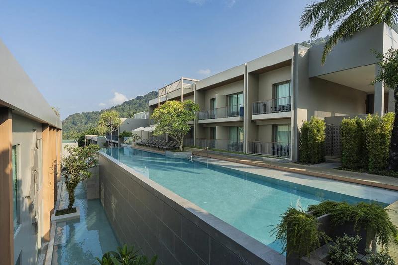 المسبح بمحاذاة الغرف، AtEase Phuket Patong